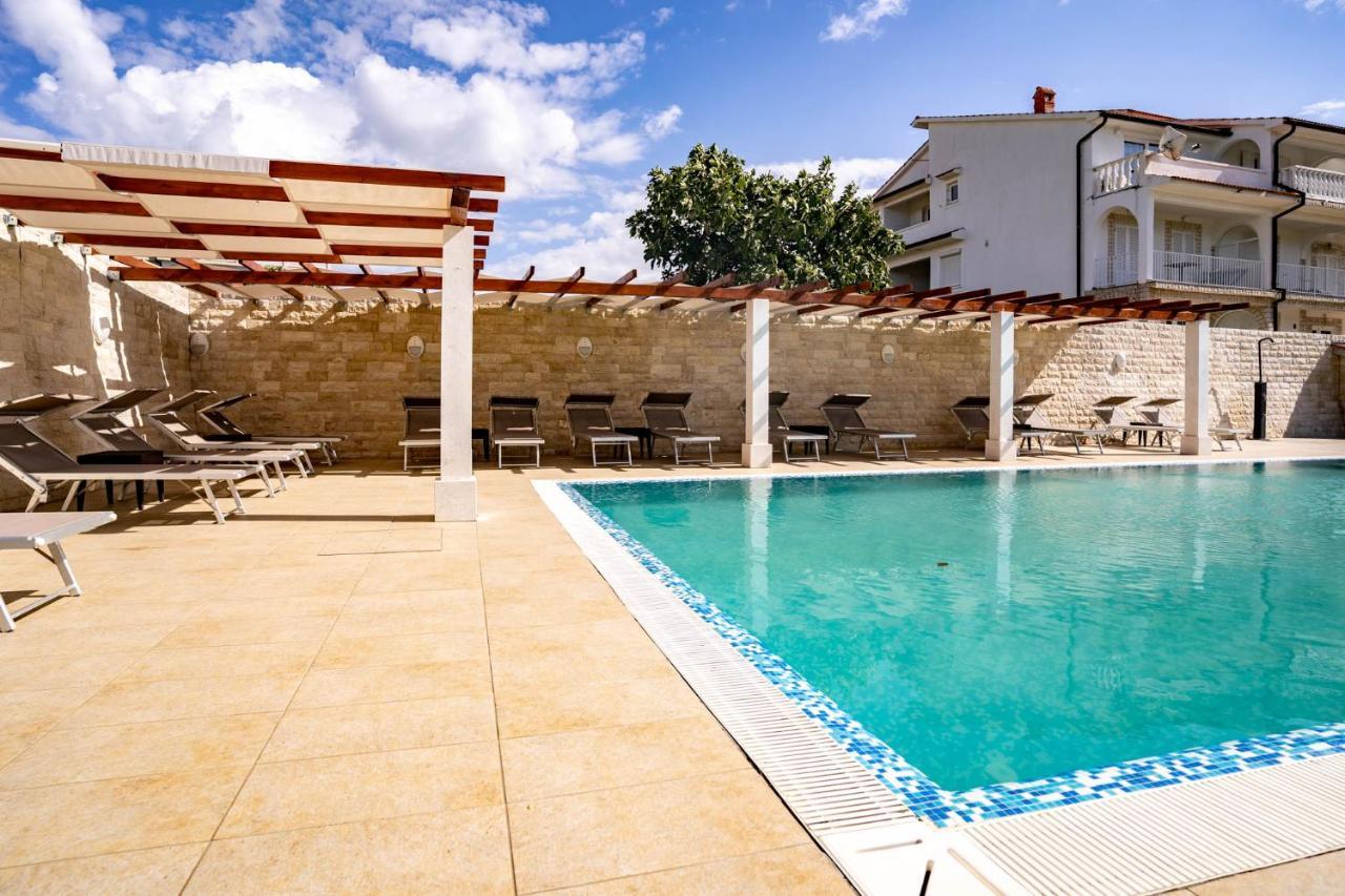 Apartments Stare Brajde Лопар Екстериор снимка