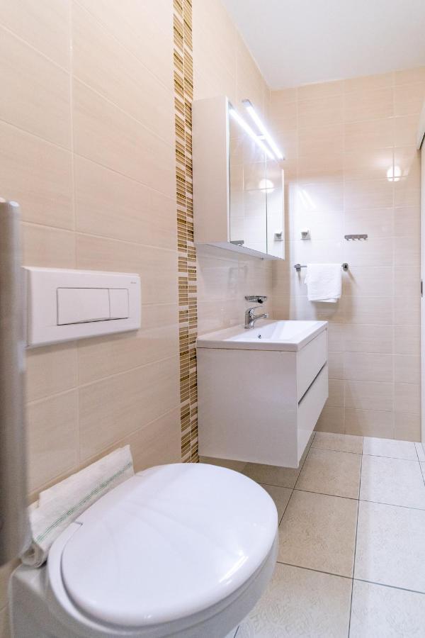 Apartments Stare Brajde Лопар Екстериор снимка