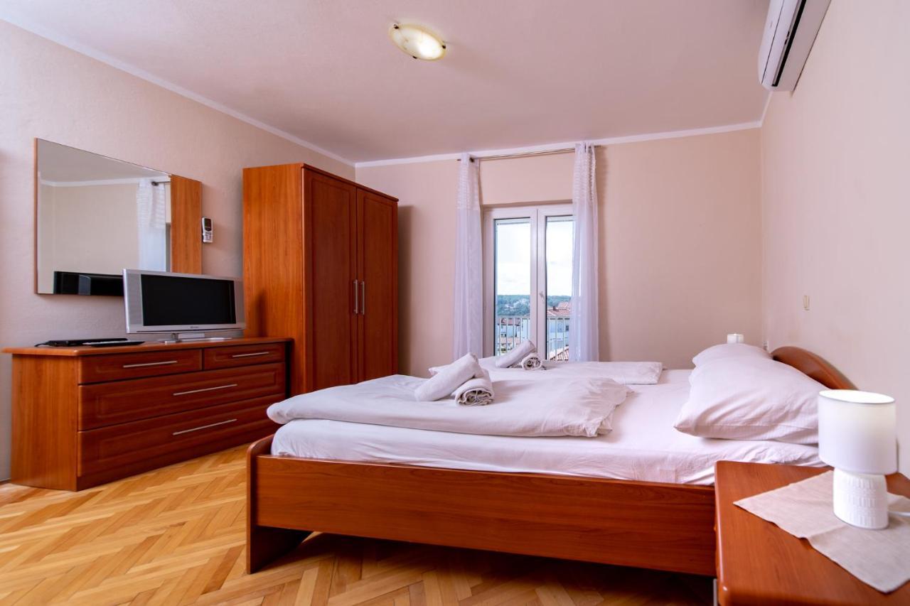 Apartments Stare Brajde Лопар Екстериор снимка