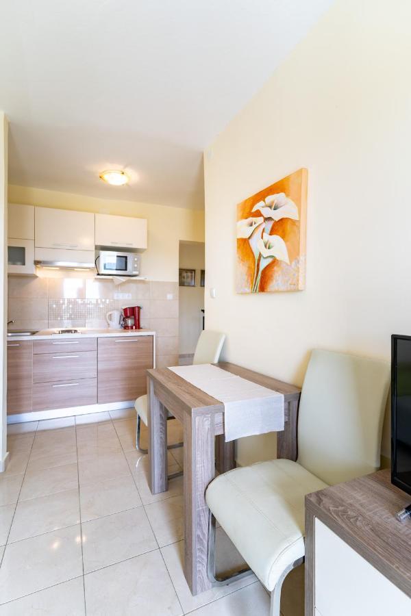 Apartments Stare Brajde Лопар Екстериор снимка